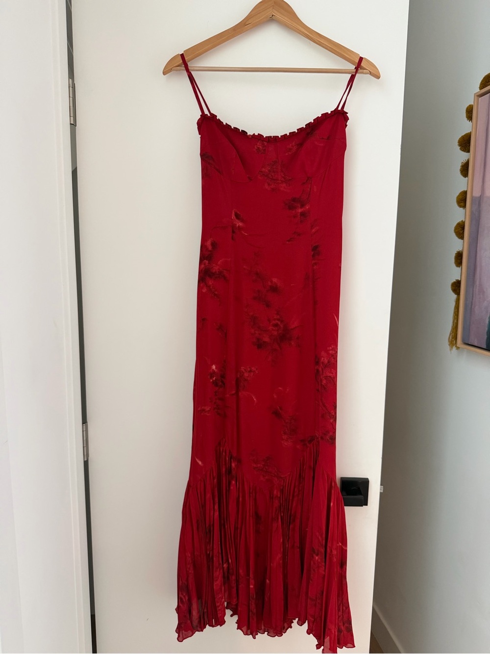 Reformation Aiko Dress in Vermillion - Picture 3 of 5